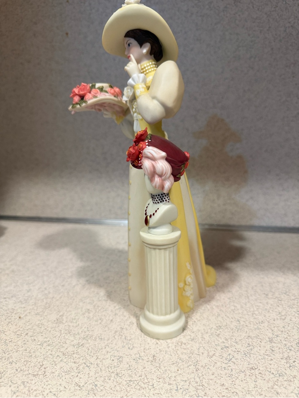 Avon Yellow and Cream Victorian Lady Figurine with Pink and Red Roses - Picture 2 of 5